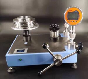 Piston Pressure Gauge Calibrator (Dead Weight Tester)